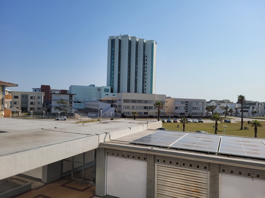 2 Bedroom Property for Sale in Summerstrand Eastern Cape